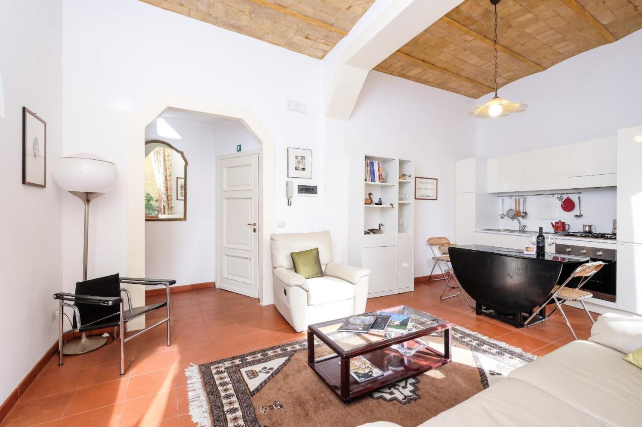 Trastevere Charming Retreat On Cobblestone Street Apartamento Roma